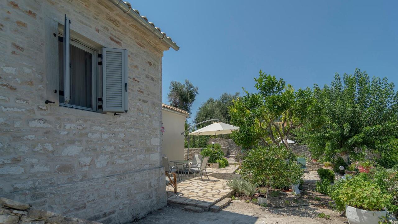 Emilios Stone House Villa Gaios Exterior photo